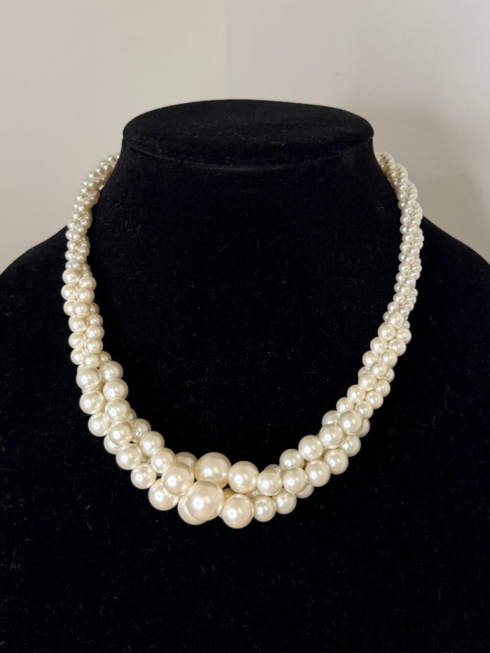 Quiet Luxury Pearl Layered Twisted Triple Strand Cream Pearl Necklace Elegant